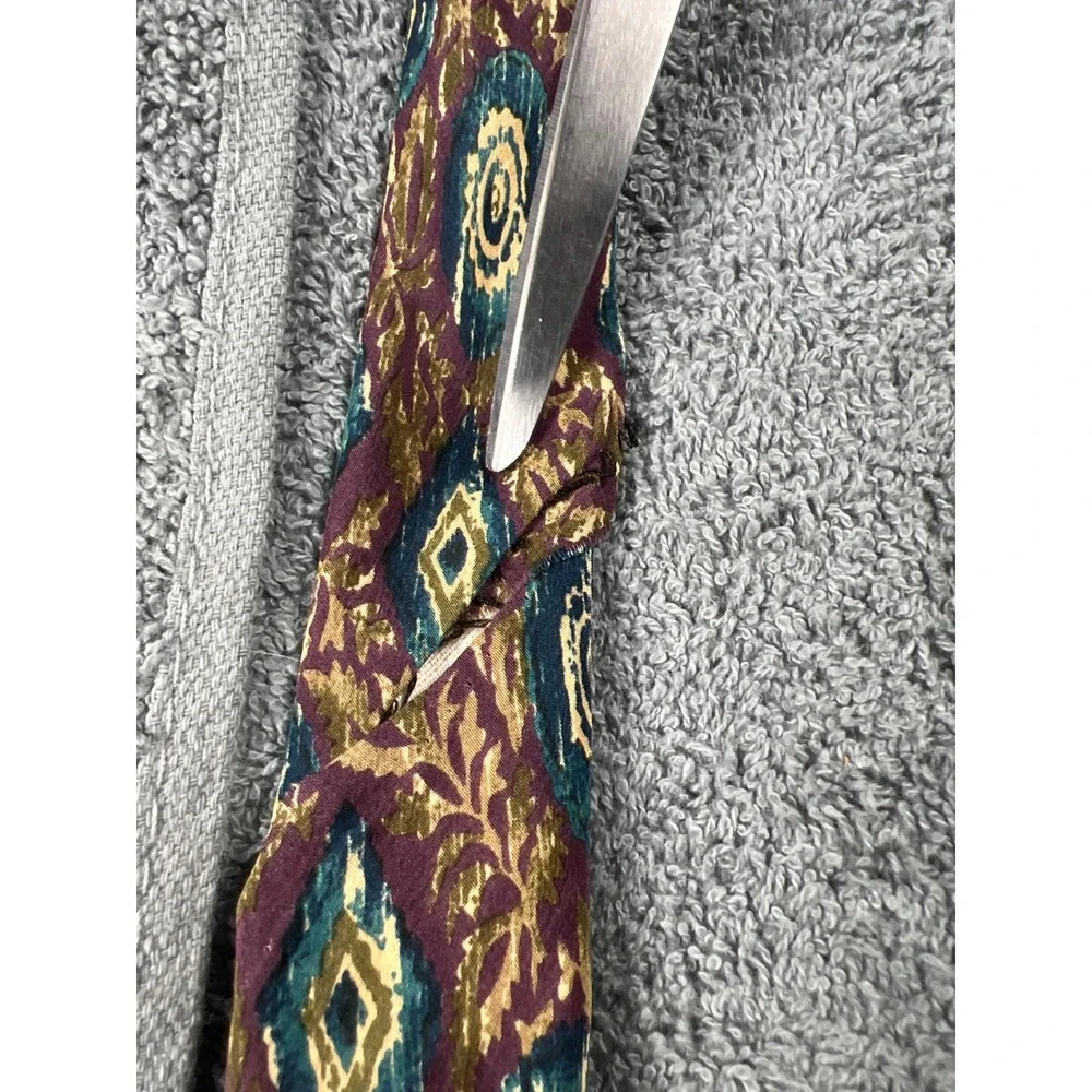 Chaps Ralph Lauren Silk Tie Burgundy Blue Diamond Pattern Men's Necktie‎